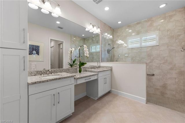 9096 Isla Bella CIR, Bonita Springs, FL 34135