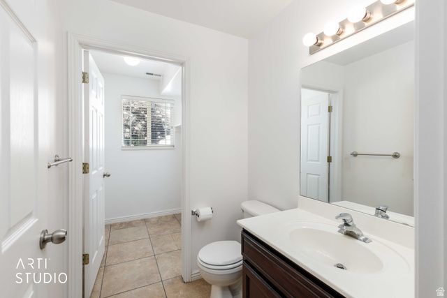 2402 W 2375 -, Clinton, UT 84015
