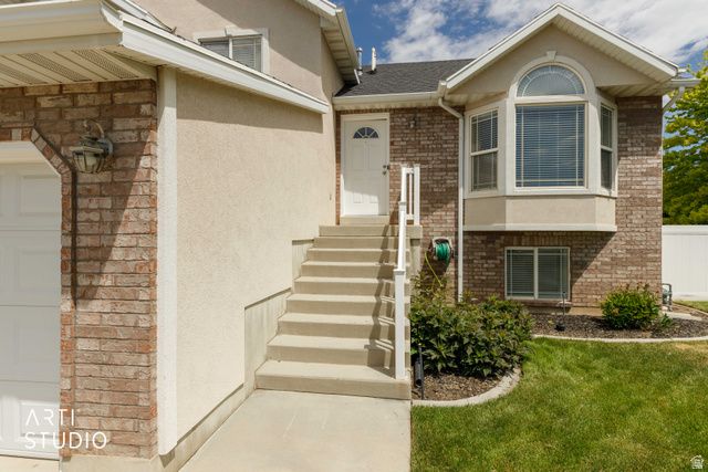 2402 W 2375 -, Clinton, UT 84015