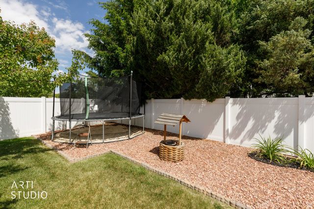 2402 W 2375 -, Clinton, UT 84015