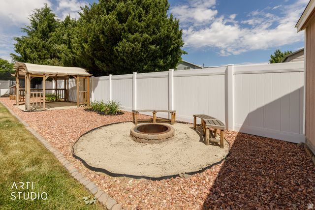 2402 W 2375 -, Clinton, UT 84015