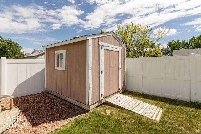 2402 W 2375 -, Clinton, UT 84015