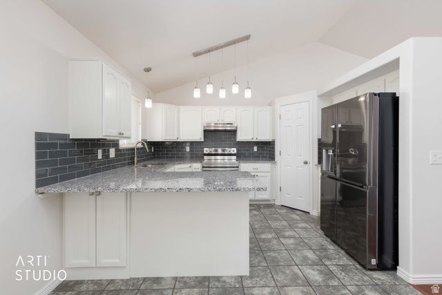 2402 W 2375 -, Clinton, UT 84015
