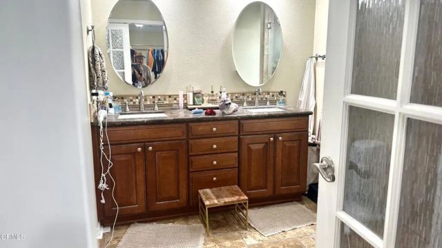 29065 Lake Ridge Lane, Highland, CA 92346