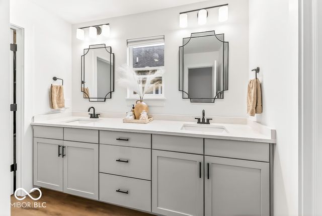 1053 W 18th Street, Indianapolis, IN 46202