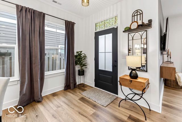 1053 W 18th Street, Indianapolis, IN 46202