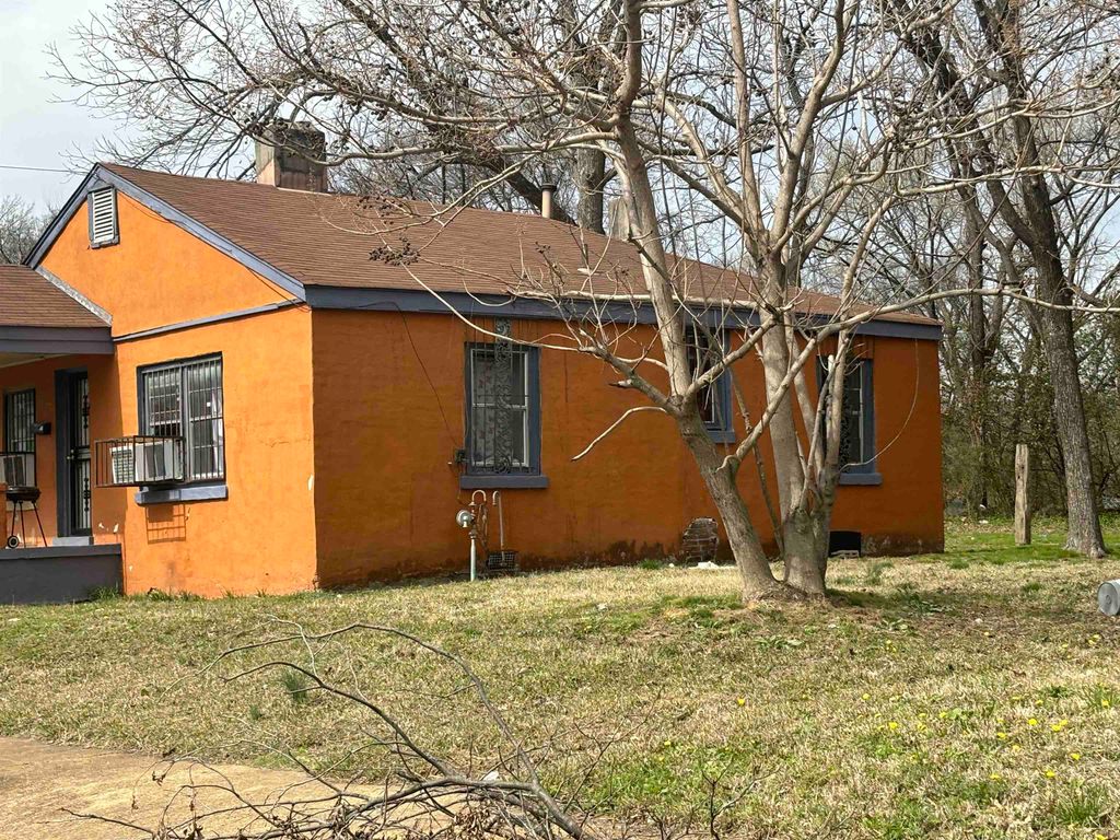 90 E TRIGG AVE, Memphis, TN 38106