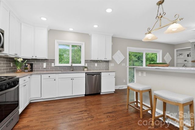 6632 Lancer Drive, Charlotte, NC 28226