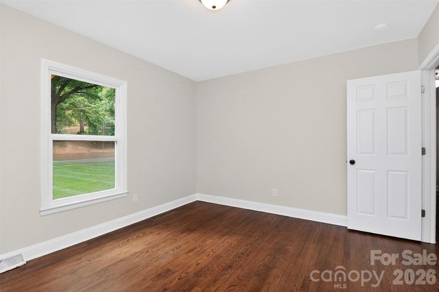 6632 Lancer Drive, Charlotte, NC 28226