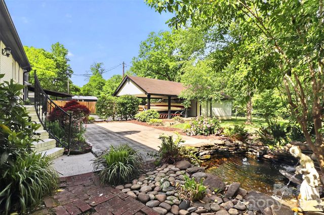 6632 Lancer Drive, Charlotte, NC 28226