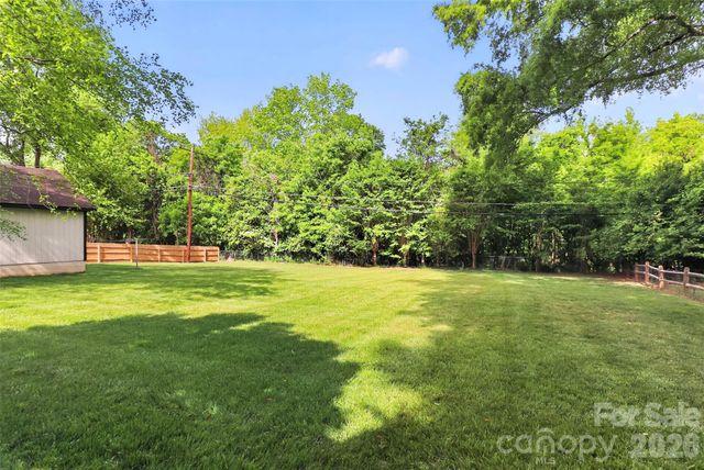 6632 Lancer Drive, Charlotte, NC 28226