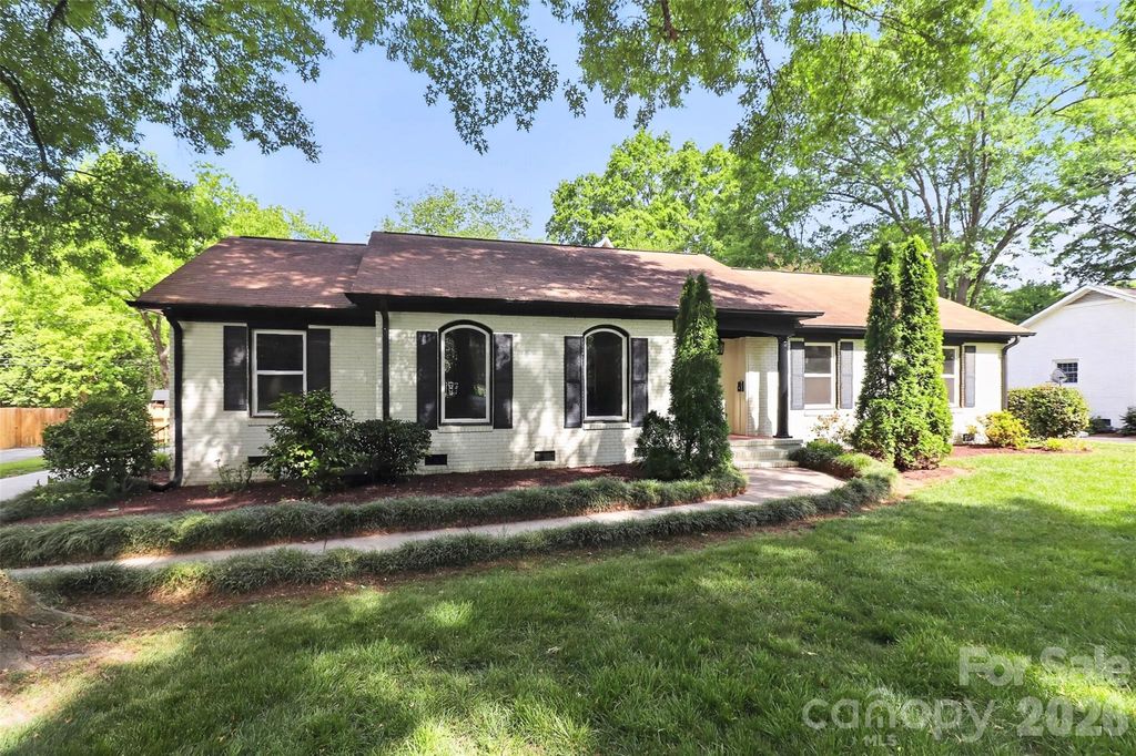 6632 Lancer Drive, Charlotte, NC 28226