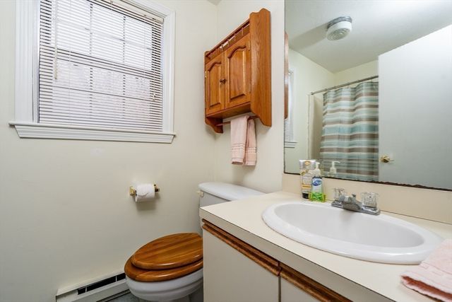 195 Falmouth Rd 9F, Mashpee, MA 02649