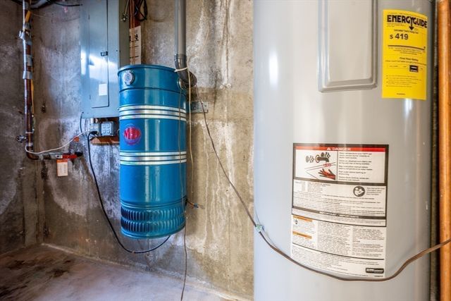 195 Falmouth Rd 9F, Mashpee, MA 02649