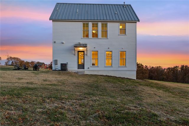 13325 Bryant Road, Siloam Springs, AR 72761