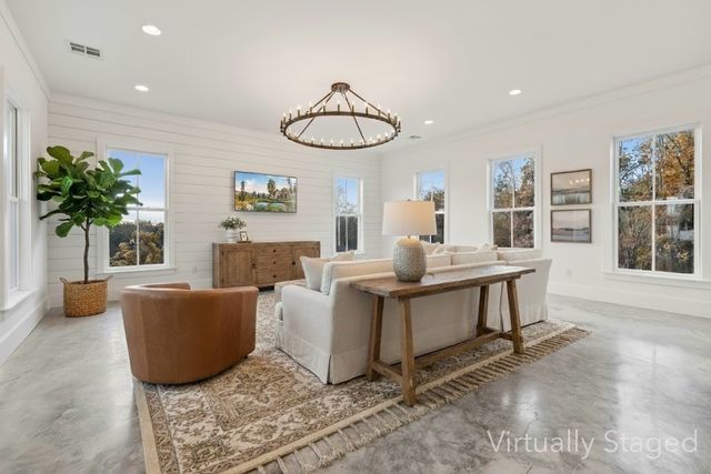 13325 Bryant Road, Siloam Springs, AR 72761