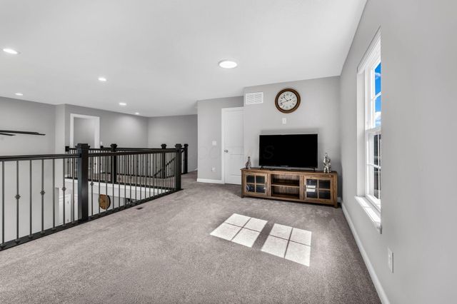 6815 Turnstone Loop, Sunbury, OH 43074