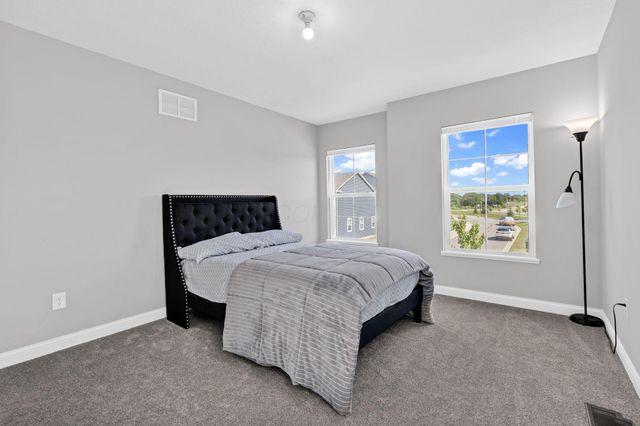 6815 Turnstone Loop, Sunbury, OH 43074