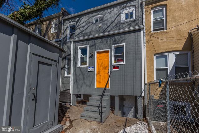 2915 BAKER ST, Baltimore, MD 21216