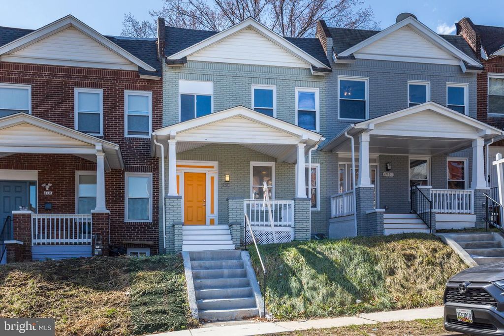 2915 BAKER ST, Baltimore, MD 21216