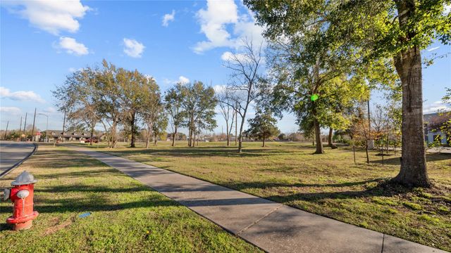 0 S Cherry Street, Tomball, TX 77375