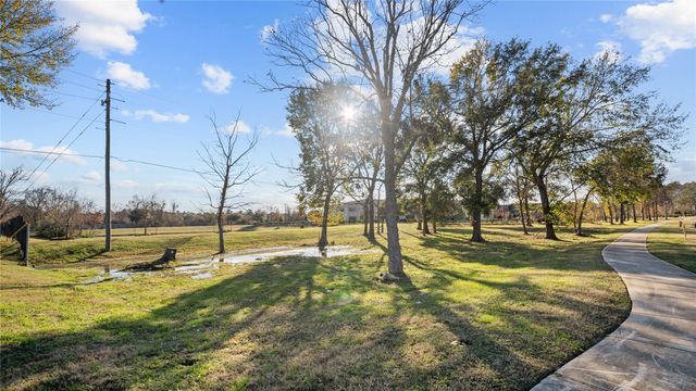 0 S Cherry Street, Tomball, TX 77375