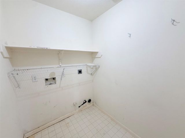 9221 Desirable Drive, La Porte, TX 77571