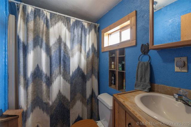 13009 Ns 419 Road, Delaware, OK 74027