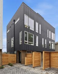 811 NW 63rd Street #A, Seattle, WA 98107