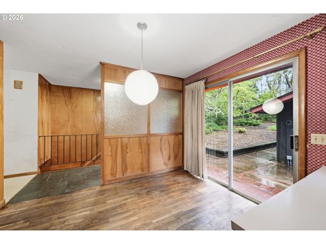 2041 E 26th Ave, Eugene, OR 97403