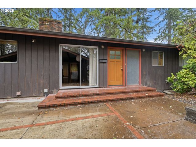 2041 E 26th Ave, Eugene, OR 97403