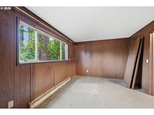 2041 E 26th Ave, Eugene, OR 97403