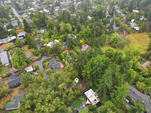 2041 E 26th Ave, Eugene, OR 97403
