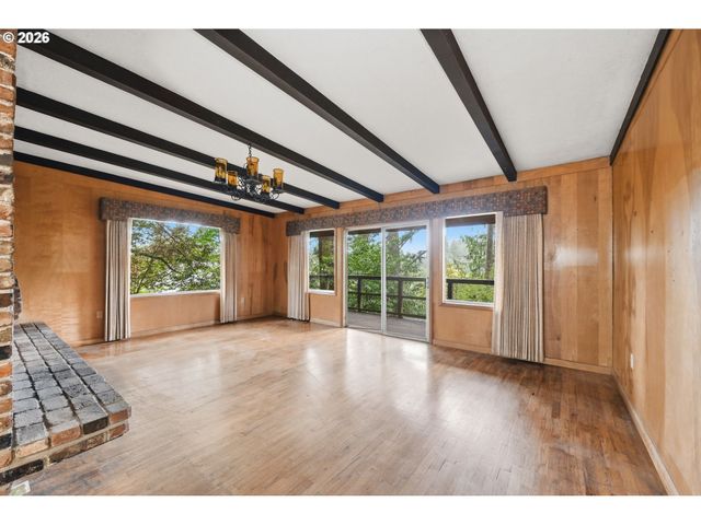 2041 E 26th Ave, Eugene, OR 97403