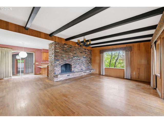 2041 E 26th Ave, Eugene, OR 97403