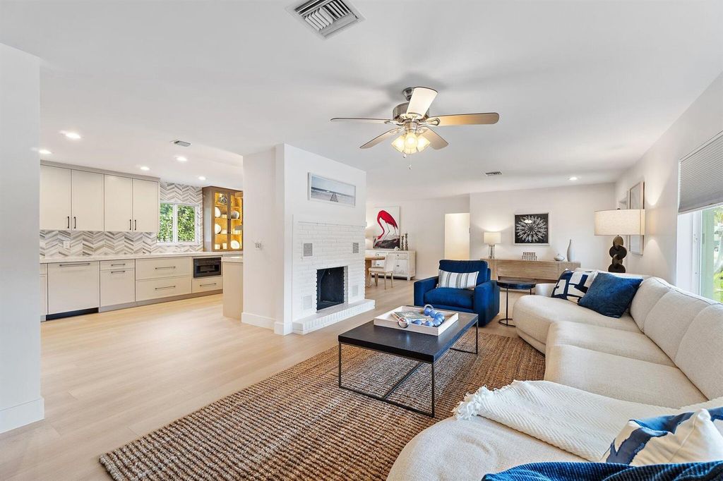 4300 Washington Road, West Palm Beach, FL 33405