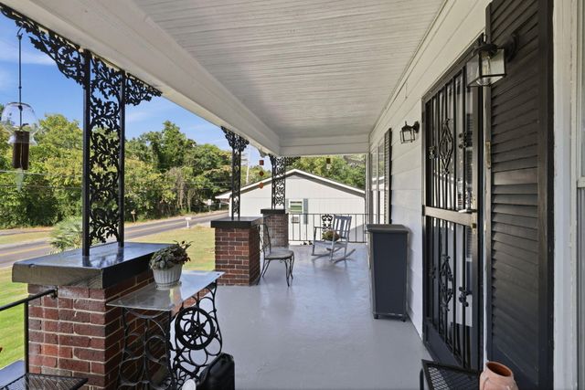 1214 John Ross Road, Chattanooga, TN 37412