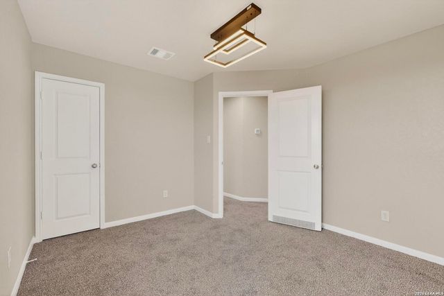 1912 Grey Wagtail, New Braunfels, TX 78130