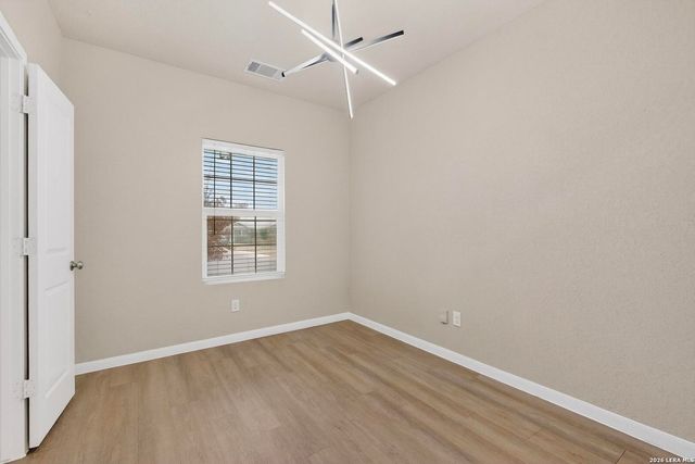 1912 Grey Wagtail, New Braunfels, TX 78130