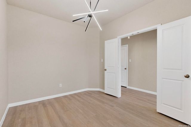 1912 Grey Wagtail, New Braunfels, TX 78130