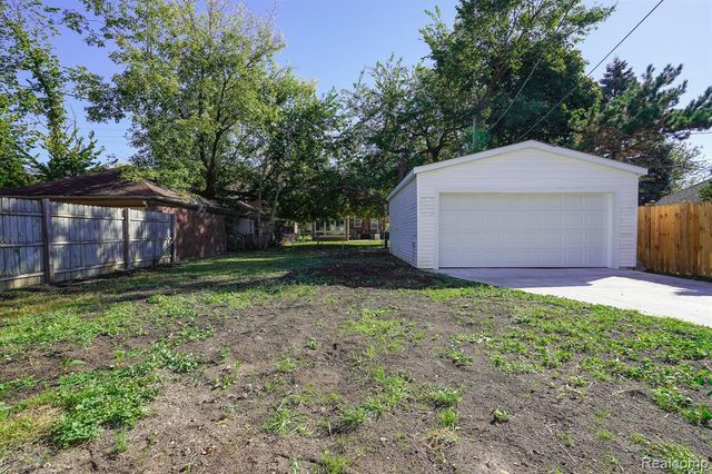 17116 Wildemere Street, Detroit, MI 48221