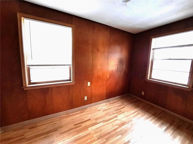 686 Lexington Avenue S, Saint Paul, MN 55116