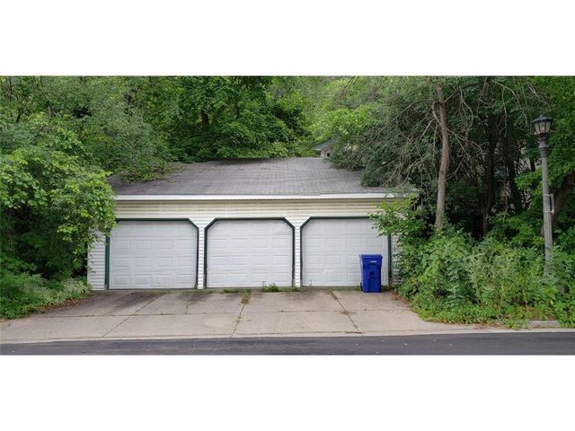 686 Lexington Avenue S, Saint Paul, MN 55116