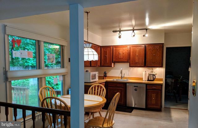 8465 SEVAN CT, Annandale, VA 22003