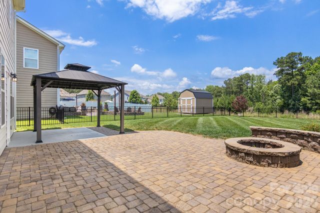 2377 Seagull Drive, Denver, NC 28037