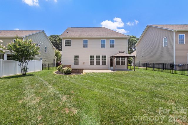 2377 Seagull Drive, Denver, NC 28037