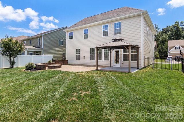 2377 Seagull Drive, Denver, NC 28037