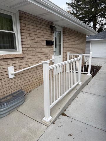 5406 S Merrill AVENUE, Cudahy, WI 53110