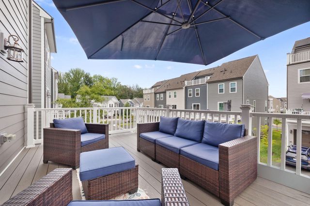 1713 AUTUMN MAPLE LEAF DR, Dumfries, VA 22026