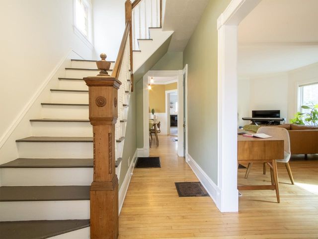 36 Booth Street, Burlington, VT 05401